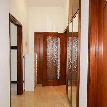 Yuna Rent - Maria Luisa