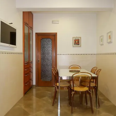 Yuna Rent - Maria Luisa