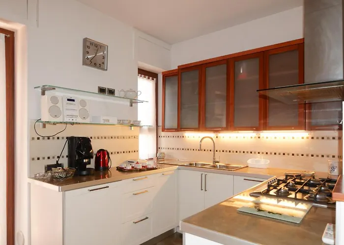 Yuna Rent - Maria Luisa Daire Pescara