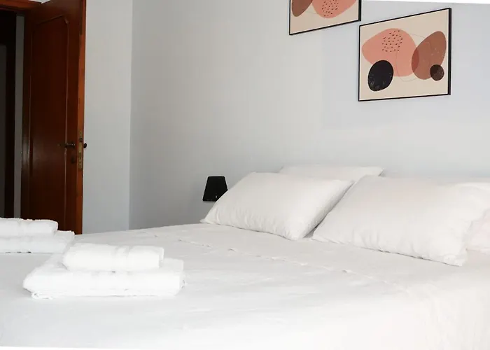 Yuna Rent - Maria Luisa Daire *